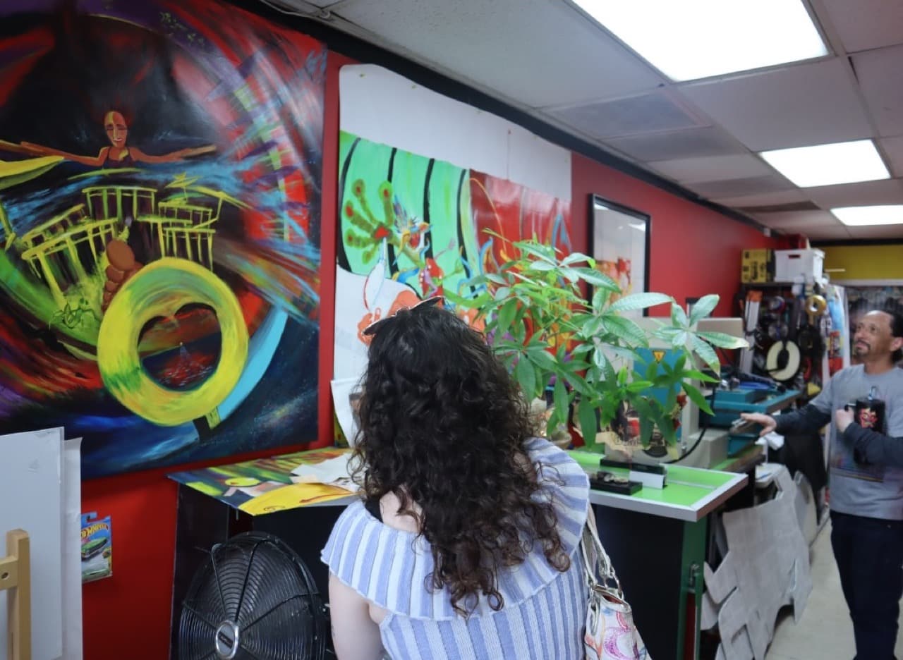 Paintings tied to music and memory in Antonio Palomo’s artist space